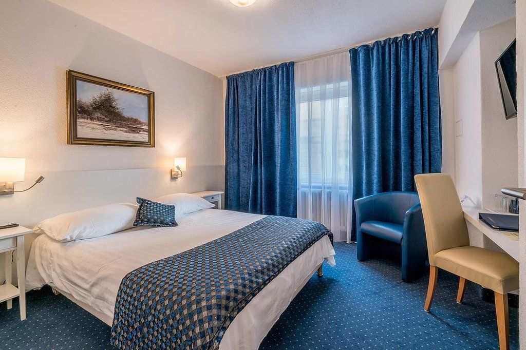Touring Au Hotel Neuchatel